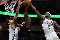 米乐M6易游体育-雄鹿取得胜利，米德尔顿成全队得分王