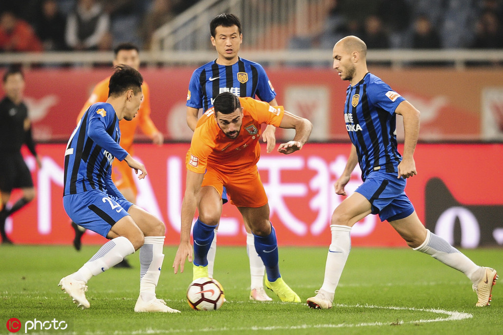 苏宁主场对阵华夏幸福,期望球队取得胜利(苏宁 足球) 苏宁主场对阵华夏幸福,期望球队取得胜利(苏宁 足球)